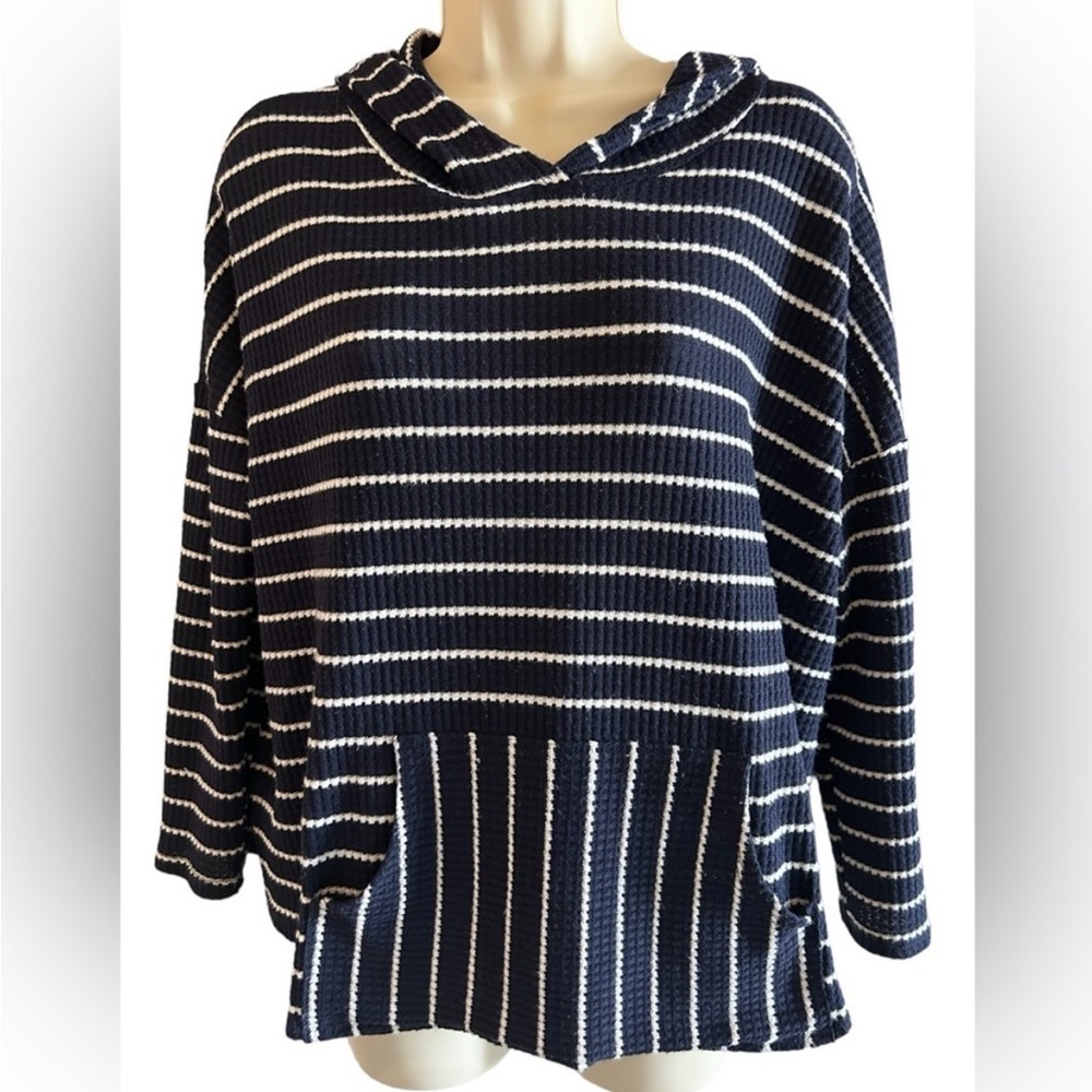 White Birch blue and white womens top size M